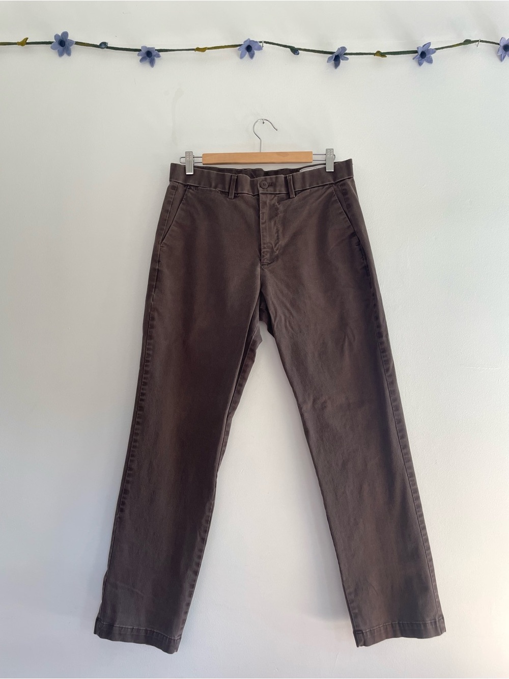GAP Men's Straight Fit Chino Pants 33x30 Brown
